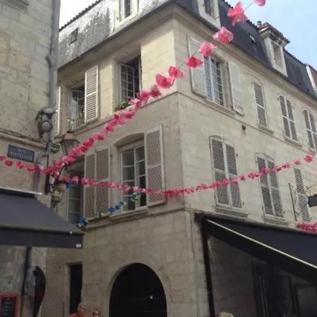 Apartment Coeur Historique *